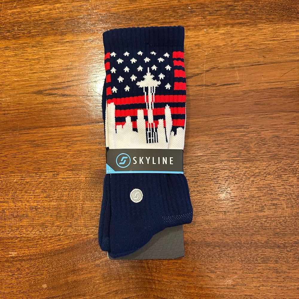NEW Skyline Crew Socks, Seattle, Red/White/Blue, One Size Fits Most